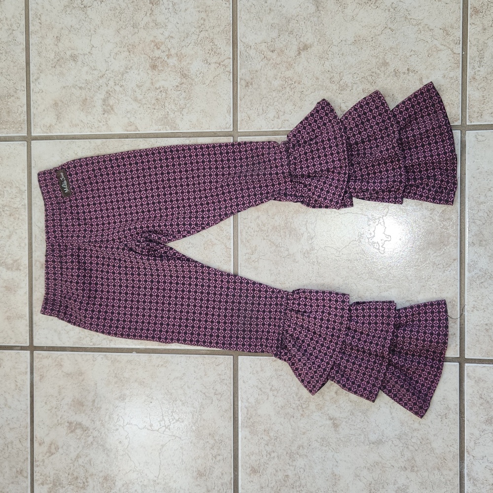 Matilda Jane Friends Forever Bennys Ruffle Bottom Leggings.  Size 4.